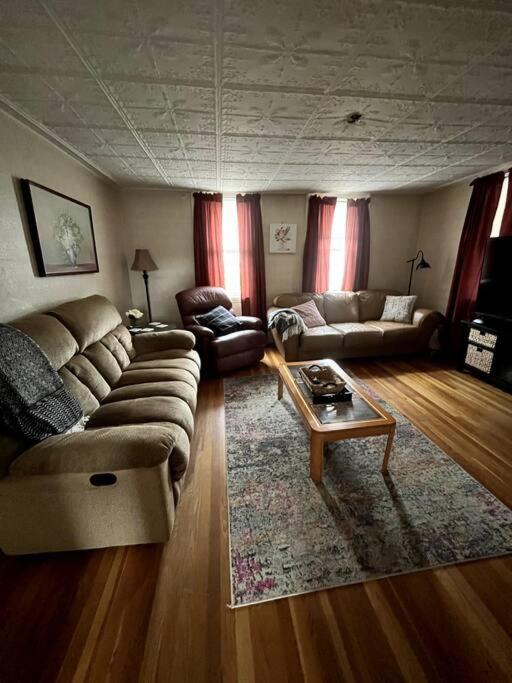 Cute 6-Bedroom Getaway In The Heart Of Littleton Kültér fotó