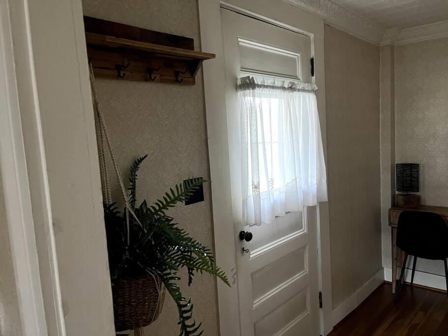 Cute 6-Bedroom Getaway In The Heart Of Littleton Kültér fotó